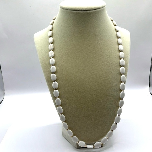 Napier Jewelry - Napier Classic White Oval Bead with Gold Bead Necklace 24” Lightweight
